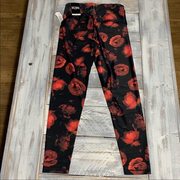 🌹Victoria's Secret Sport 7/8 size XL🌹 - Picture 5 of 6